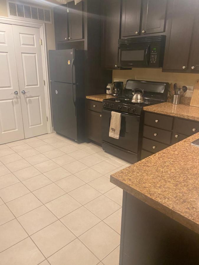 Entire Modern 2 Bedroom Apartment Чикаго Экстерьер фото